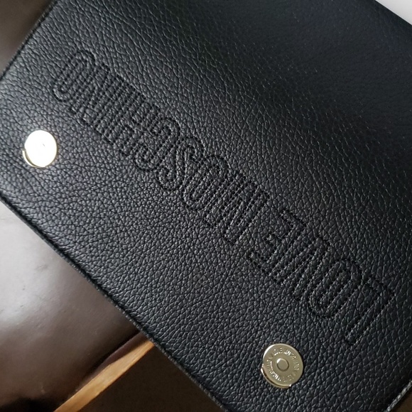 ♣️♣️♣️ LOVE MOSCHINO Embossed Shoulder Bag ♣️♣️♣️ - Picture 7 of 14